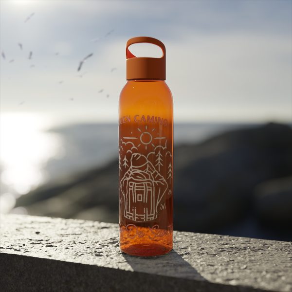 Botella de agua de Tritan para el Camino de Santiago, mirando a las montañas hacia la Vieira - Image 18