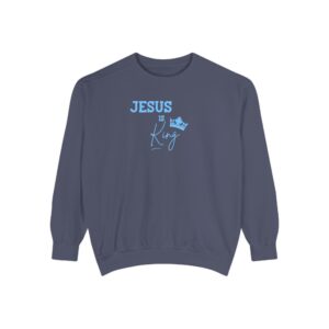 Jesus is King – "Sky Blue Crown" Vintage Garment-Dyed Sweatshirt