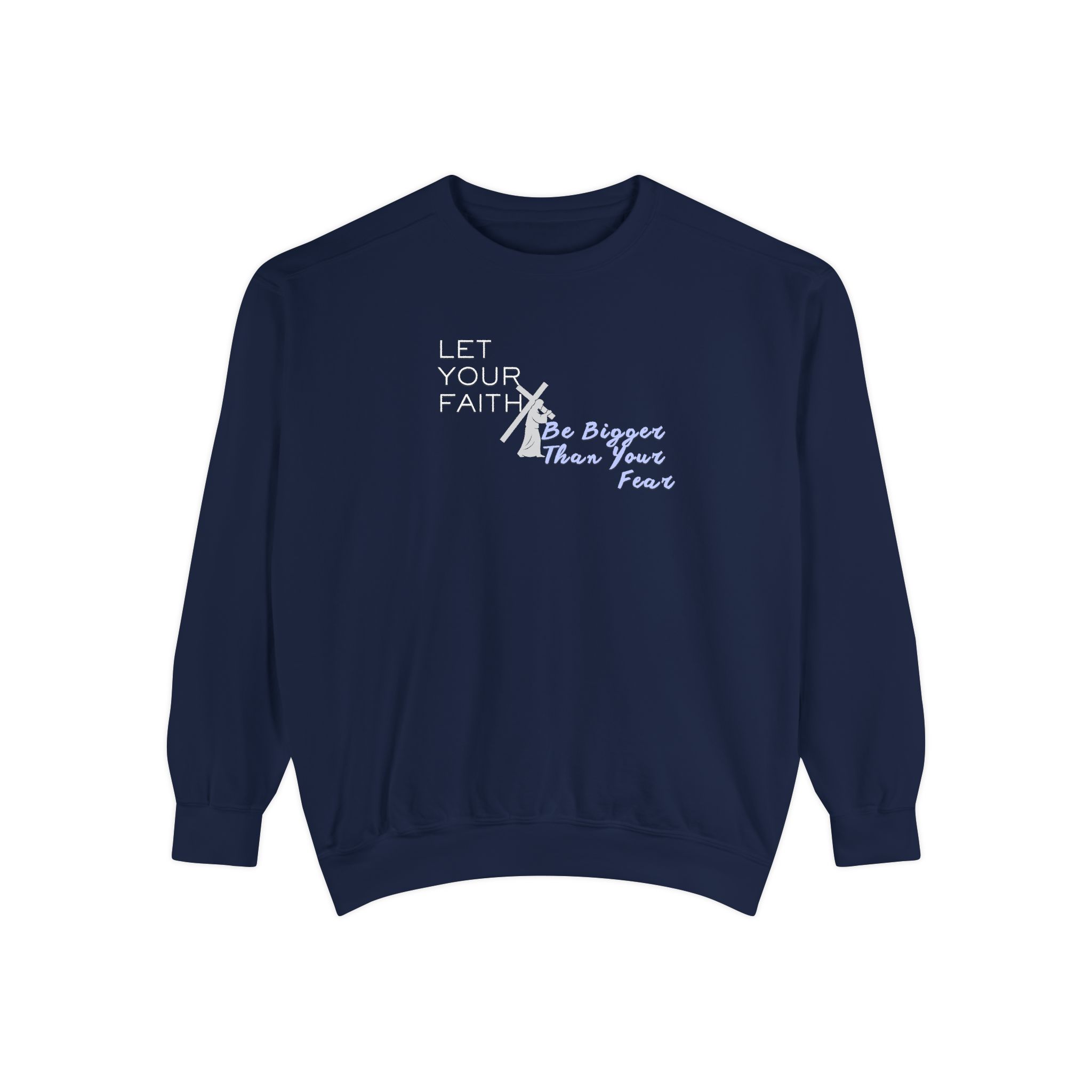 Faith Over Fear – "The Cross Bearer" Vintage Garment-Dyed Sweatshirt - Imagen 6