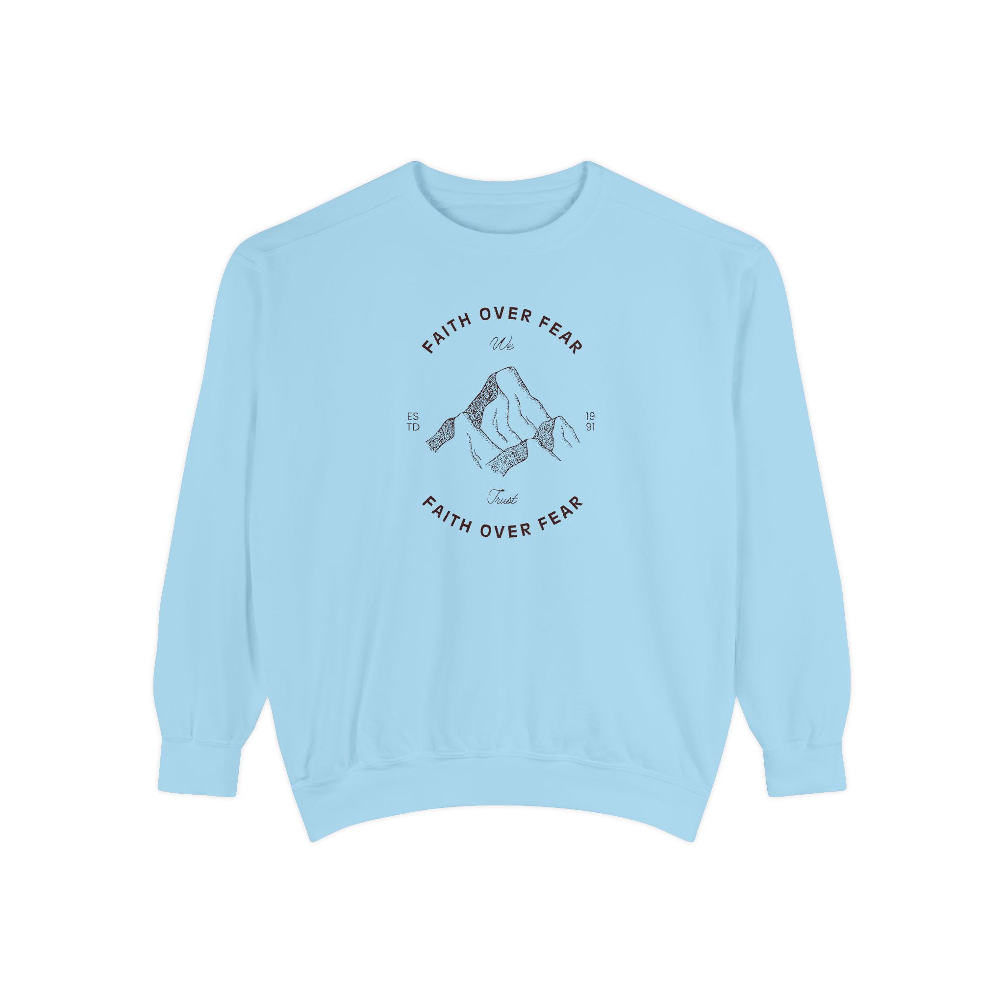 Faith Over Fear – "Mountain Legacy" Vintage Garment-Dyed Sweatshirt - Imagen 5