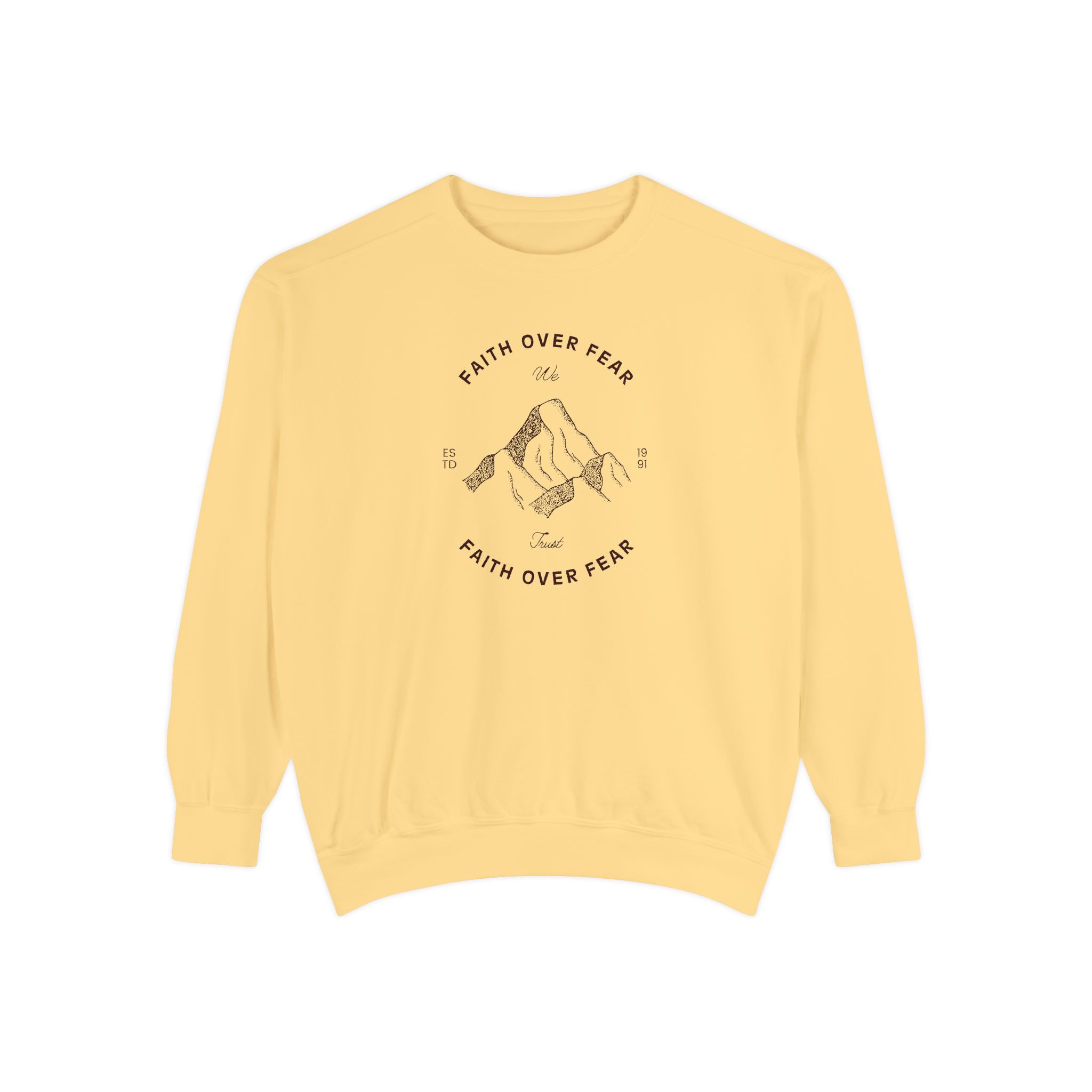 Faith Over Fear – "Mountain Legacy" Vintage Garment-Dyed Sweatshirt - Imagen 3