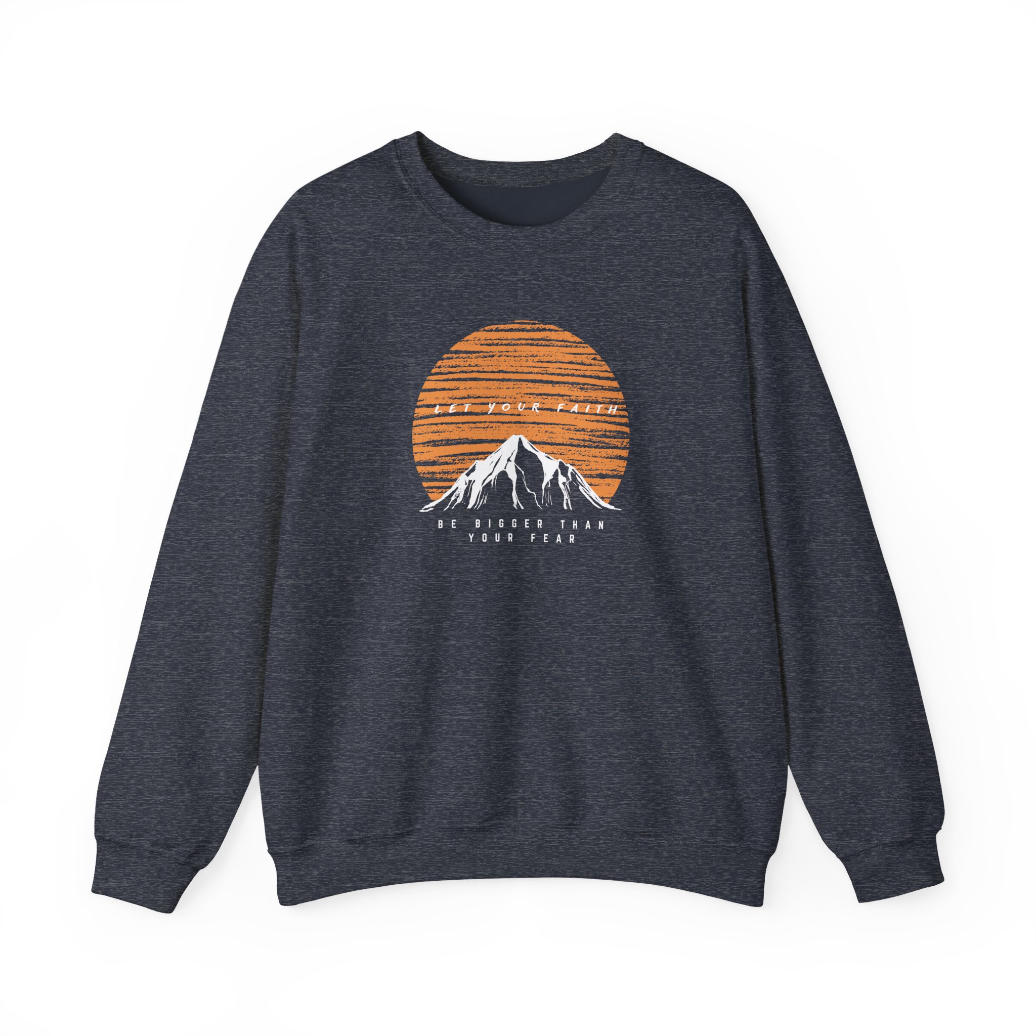Faith Over Fear – "Sunset Summit" Classic Heavy Blend Crewneck Sweatshirt - Imagen 11