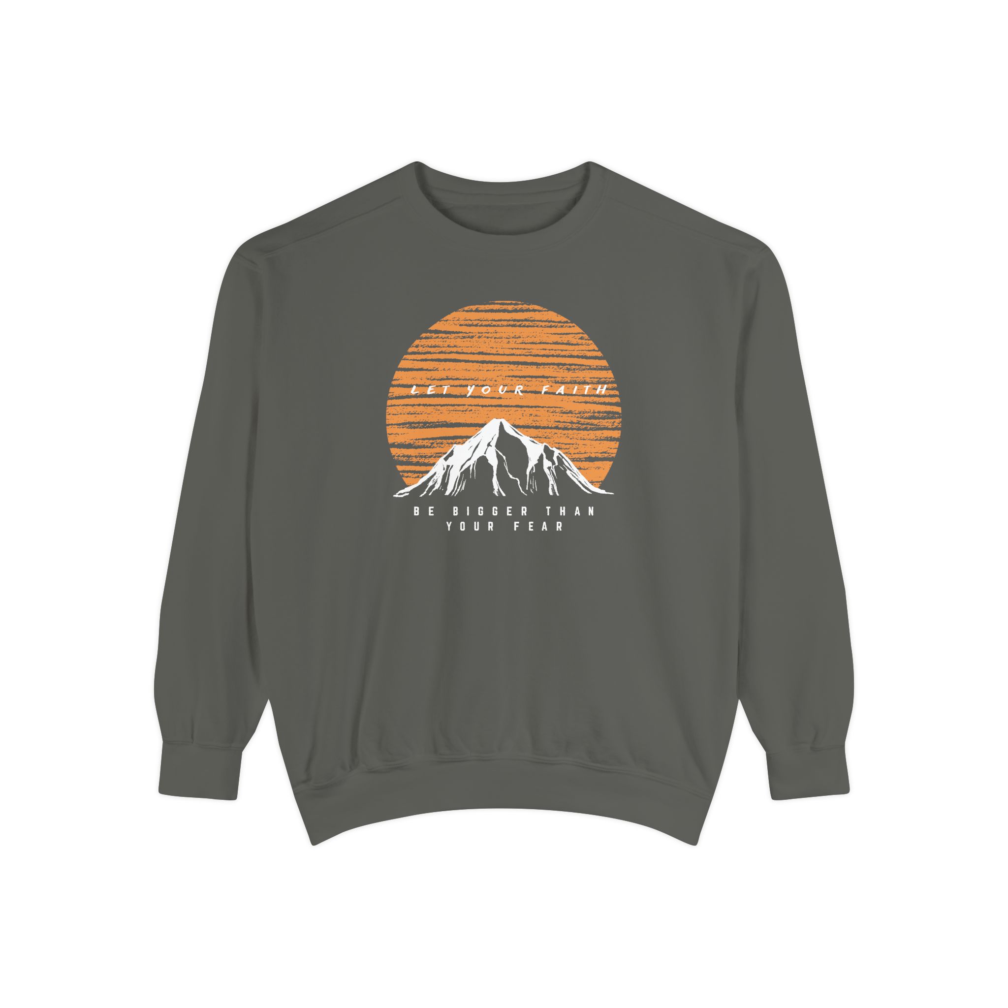Faith Over Fear – "Sunset Summit" Vintage Garment-Dyed Sweatshirt - Imagen 3