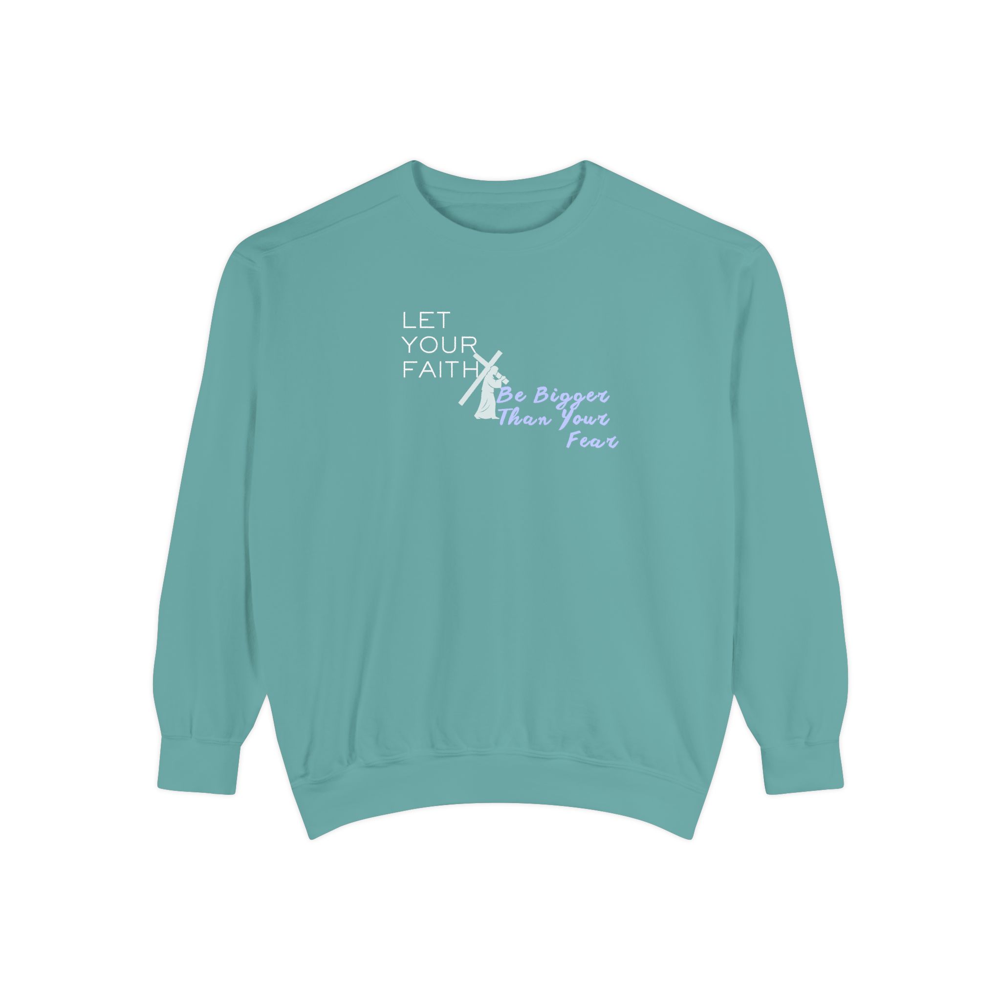 Faith Over Fear – "The Cross Bearer" Vintage Garment-Dyed Sweatshirt - Imagen 5